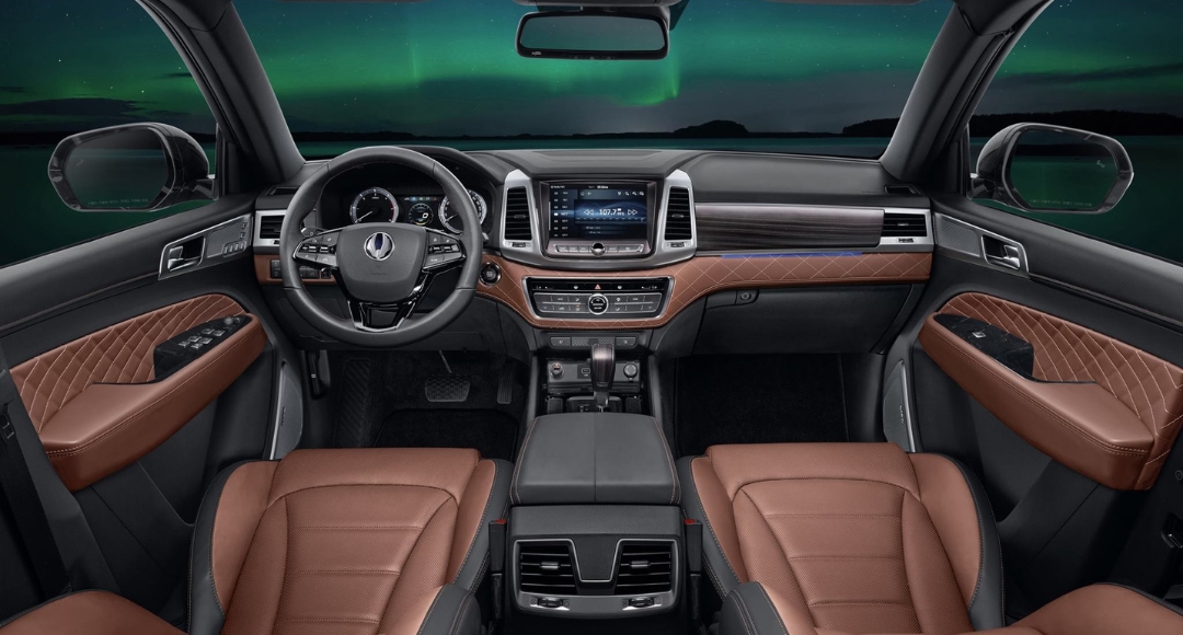 Mahindra XUV700 एक पावरफुल स्टाइलिश और फीचर लोडेड SUV जो दिल जीत ले